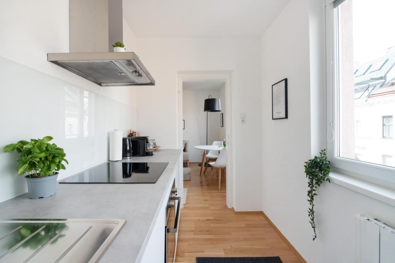 Modern, Bright Studio -Close To The Center In A Quiet Area Vienna Exterior photo